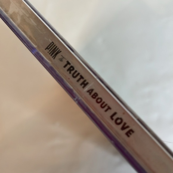 Pink The Truth About Love (audio CD) New unopened sealed in plastic - Picture 5 of 5